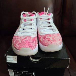 Womens Air Jordan 11 Retro Low